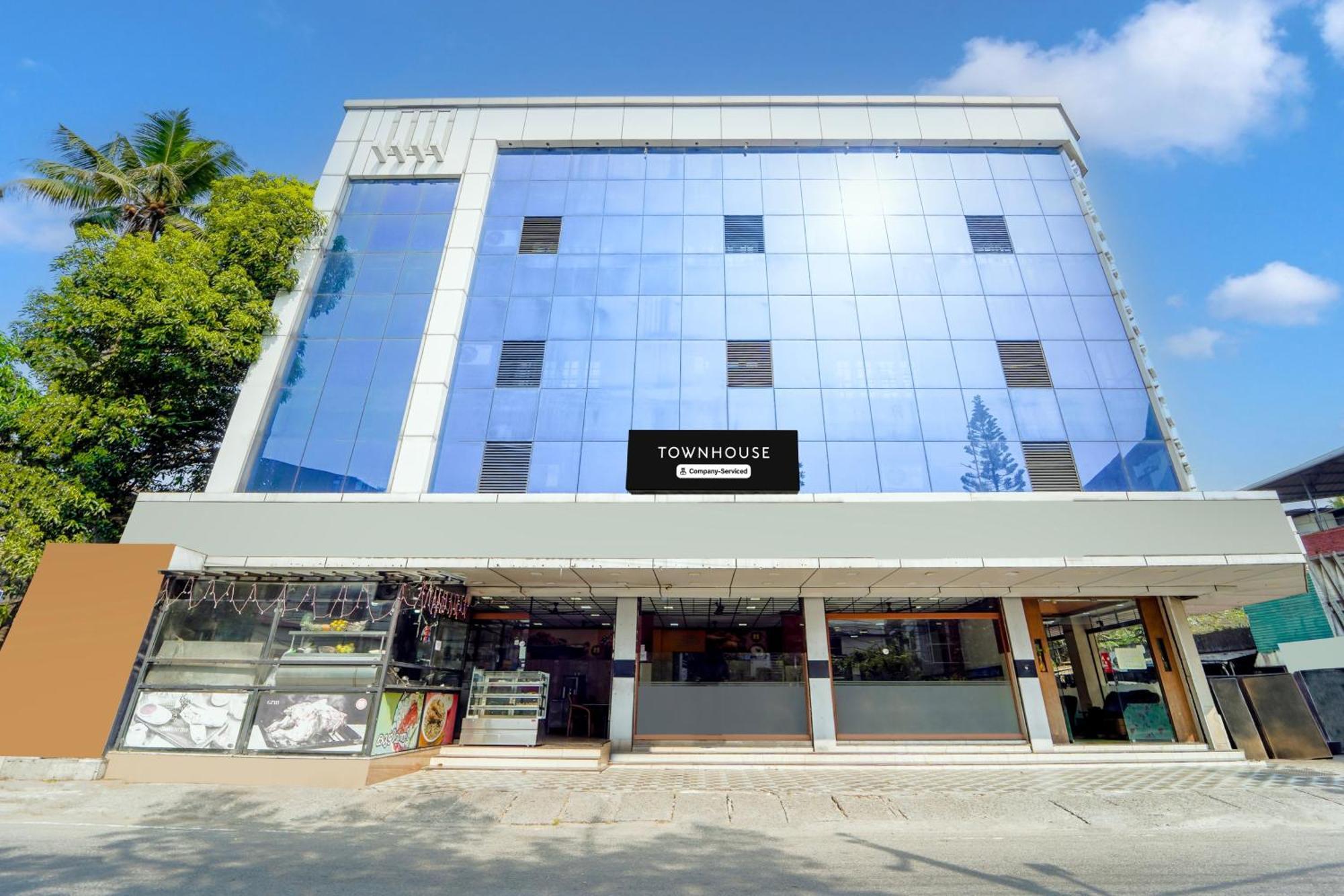 Super Townhouse City Center Ernakulam Kochi Exteriér fotografie