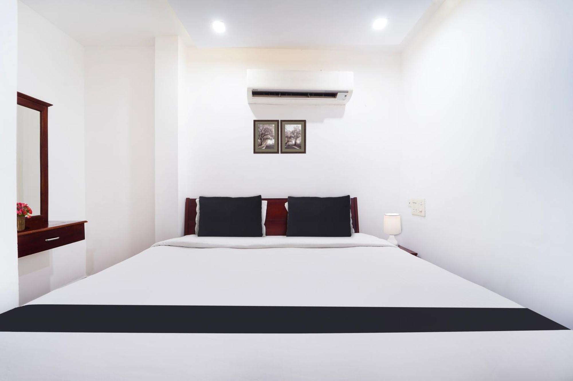 Super Townhouse City Center Ernakulam Kochi Exteriér fotografie