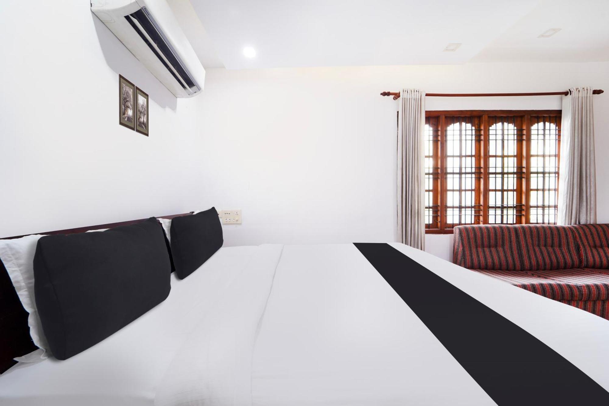 Super Townhouse City Center Ernakulam Kochi Exteriér fotografie