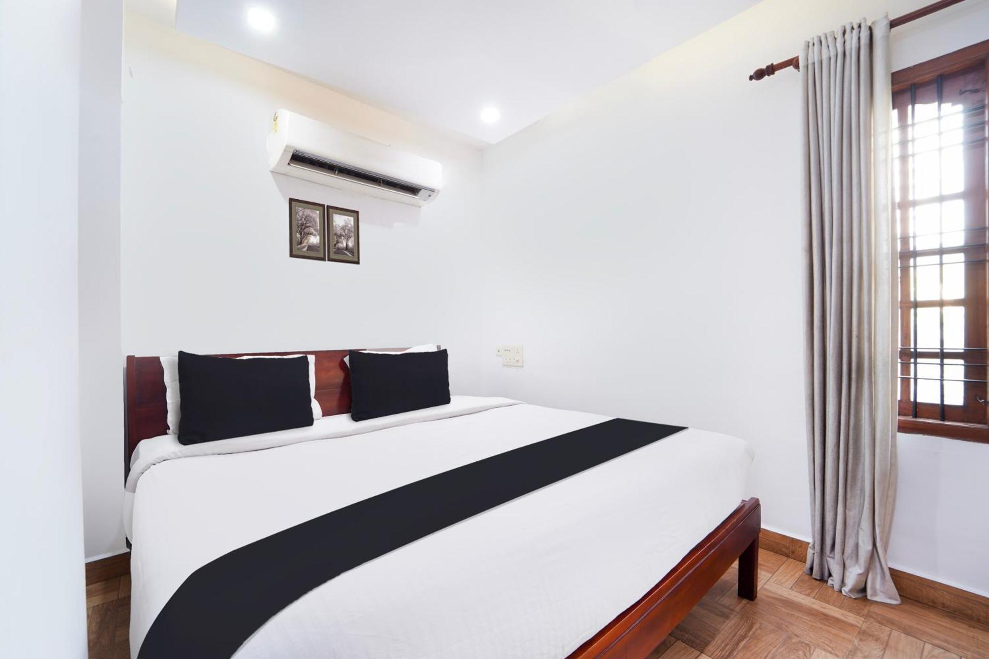 Super Townhouse City Center Ernakulam Kochi Exteriér fotografie