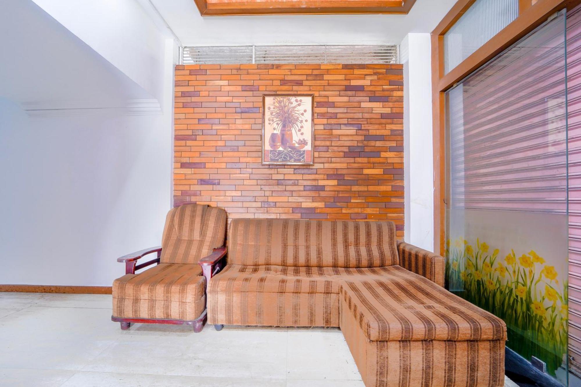 Super Townhouse City Center Ernakulam Kochi Exteriér fotografie