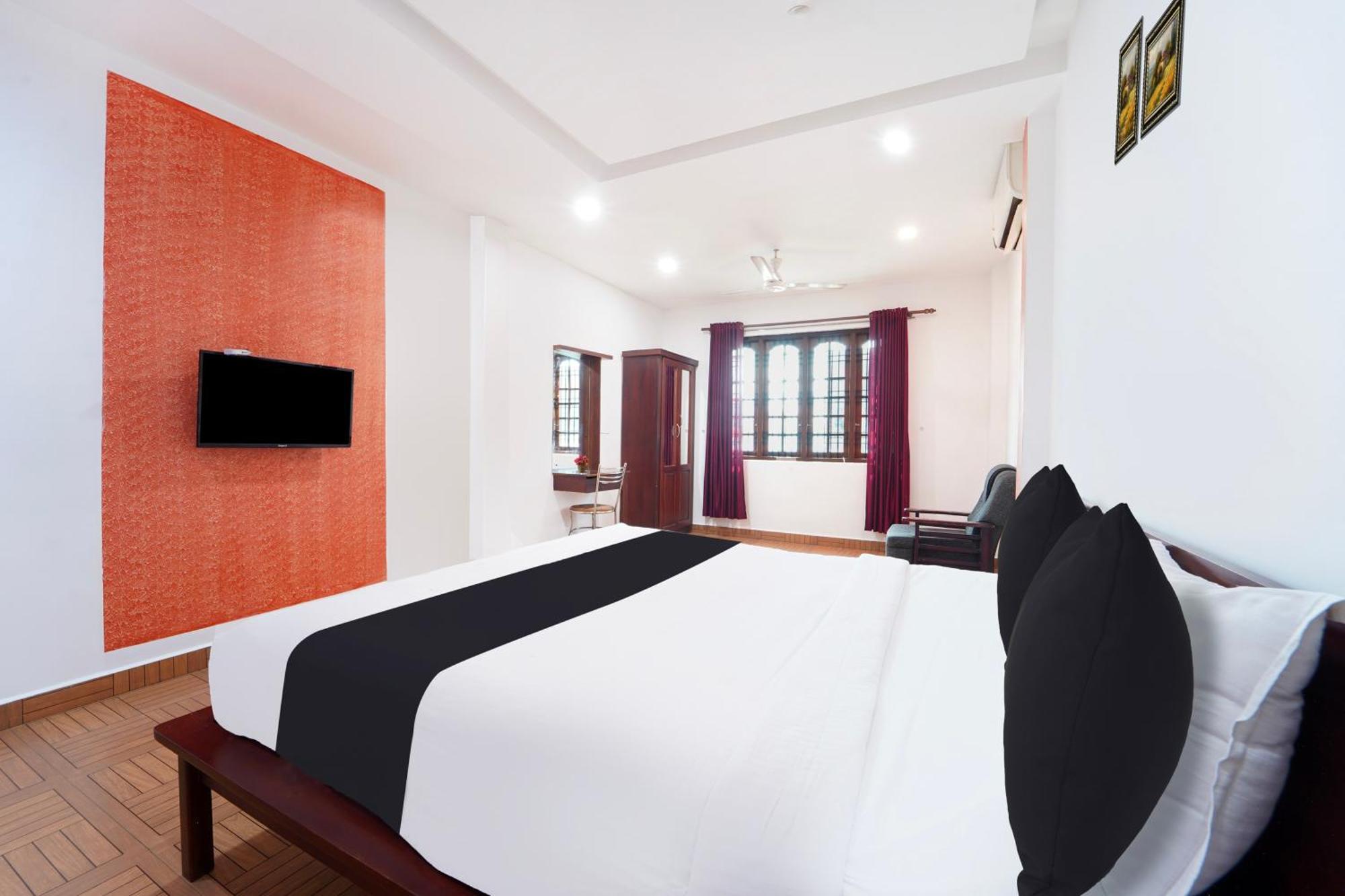 Super Townhouse City Center Ernakulam Kochi Exteriér fotografie